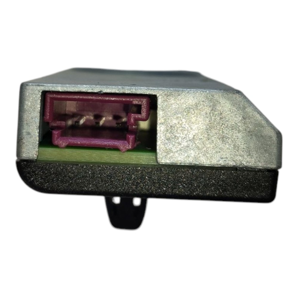 Amplificador Antena Land Rover Defender 2022 V645 5