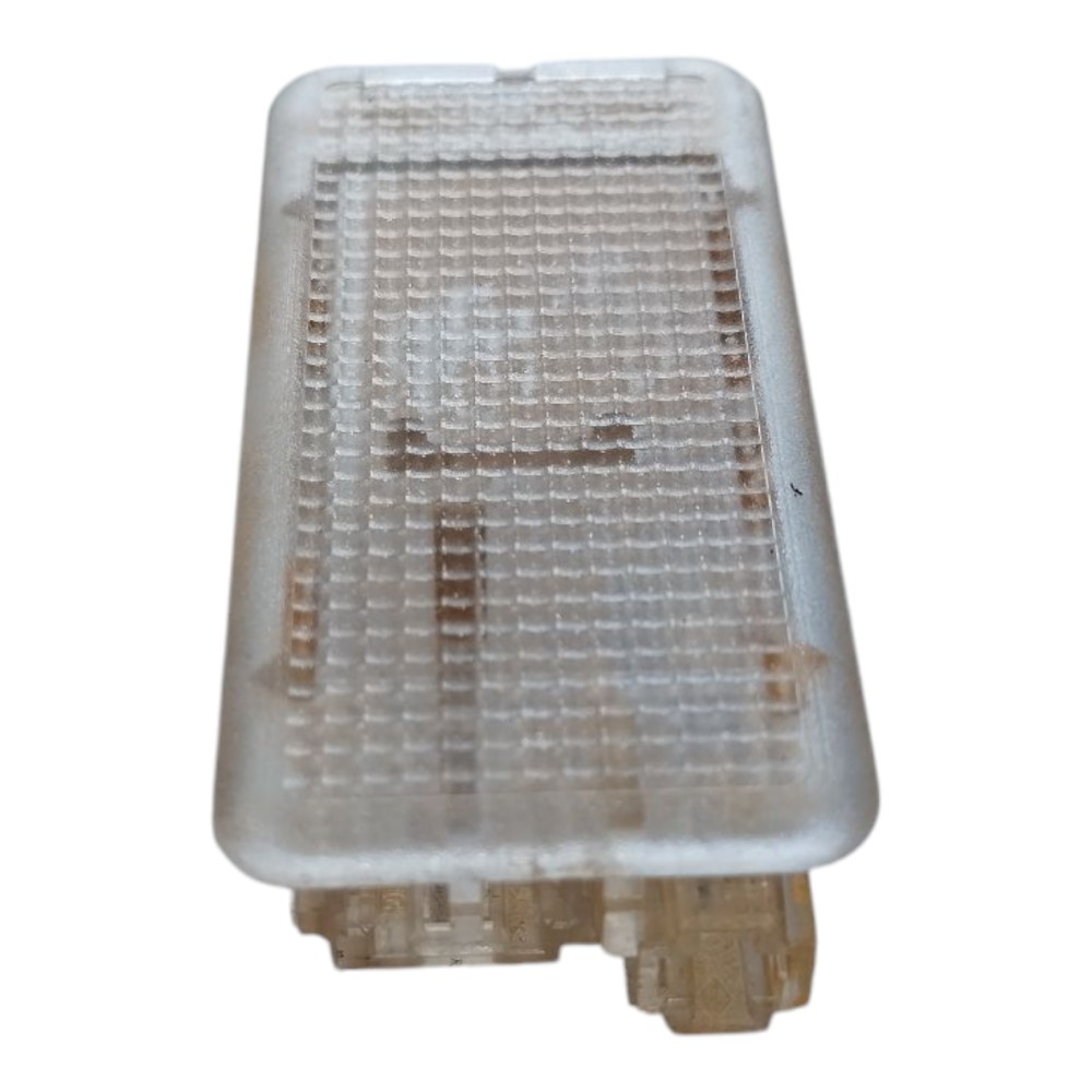 Luz Cortesia Esquerda Tampa Traseira Renault Zoe 2023 V639 5