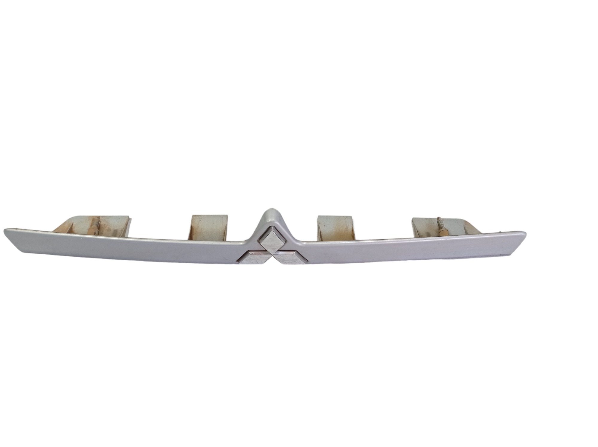 Friso Tampa Traseira Mitsubishi Pajero Sport 2010 V569 4