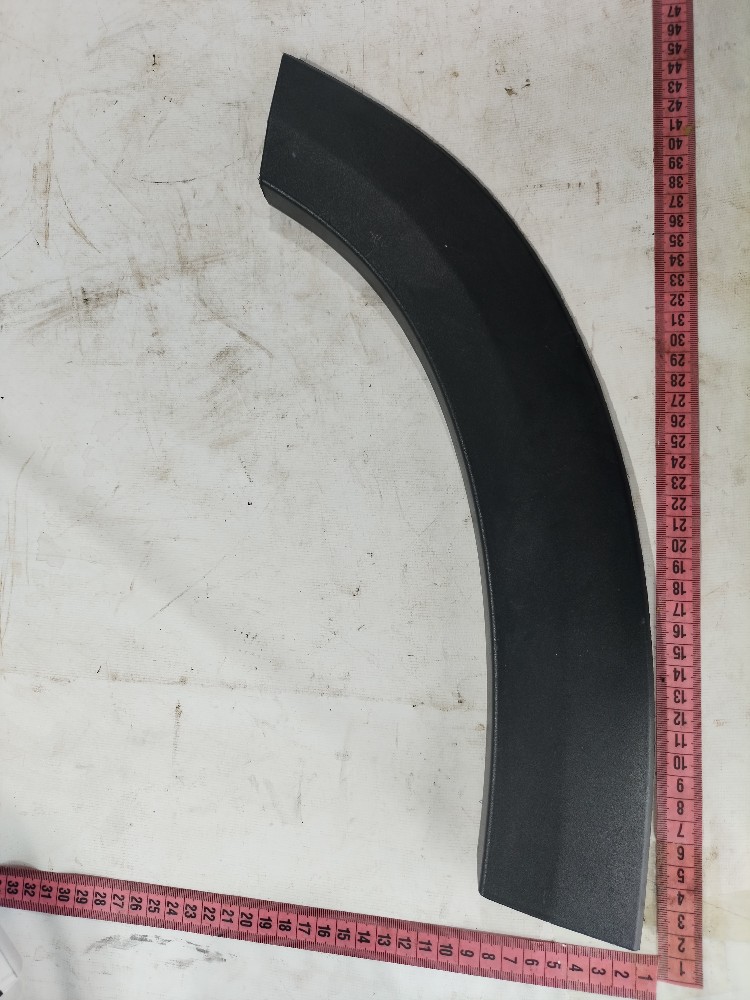 Moldura Caixa Roda Traseira Direita Gm Tracker 2020 25 V627 7
