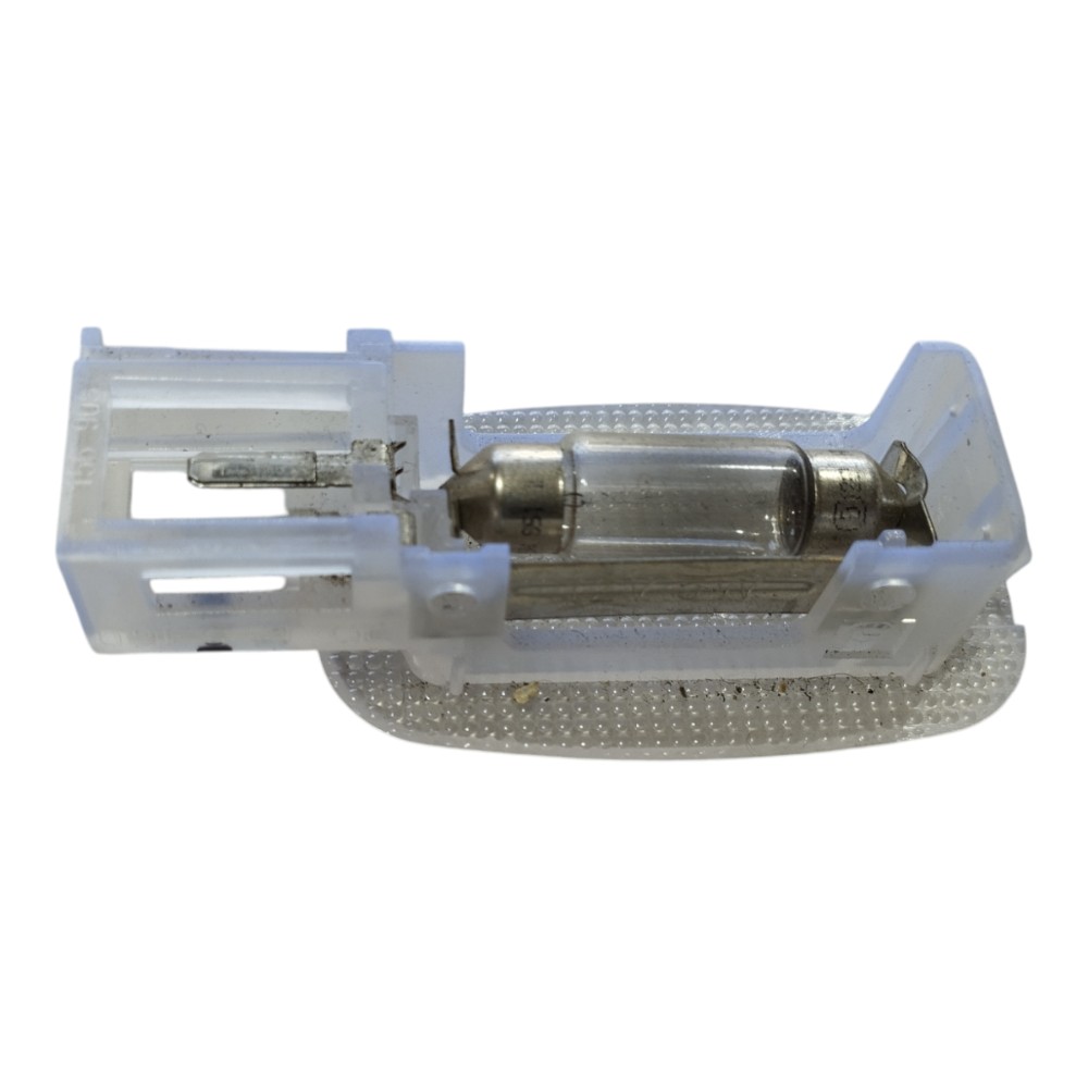 Luz Cortesia Mercedes B180 2010 1.7 V630 3