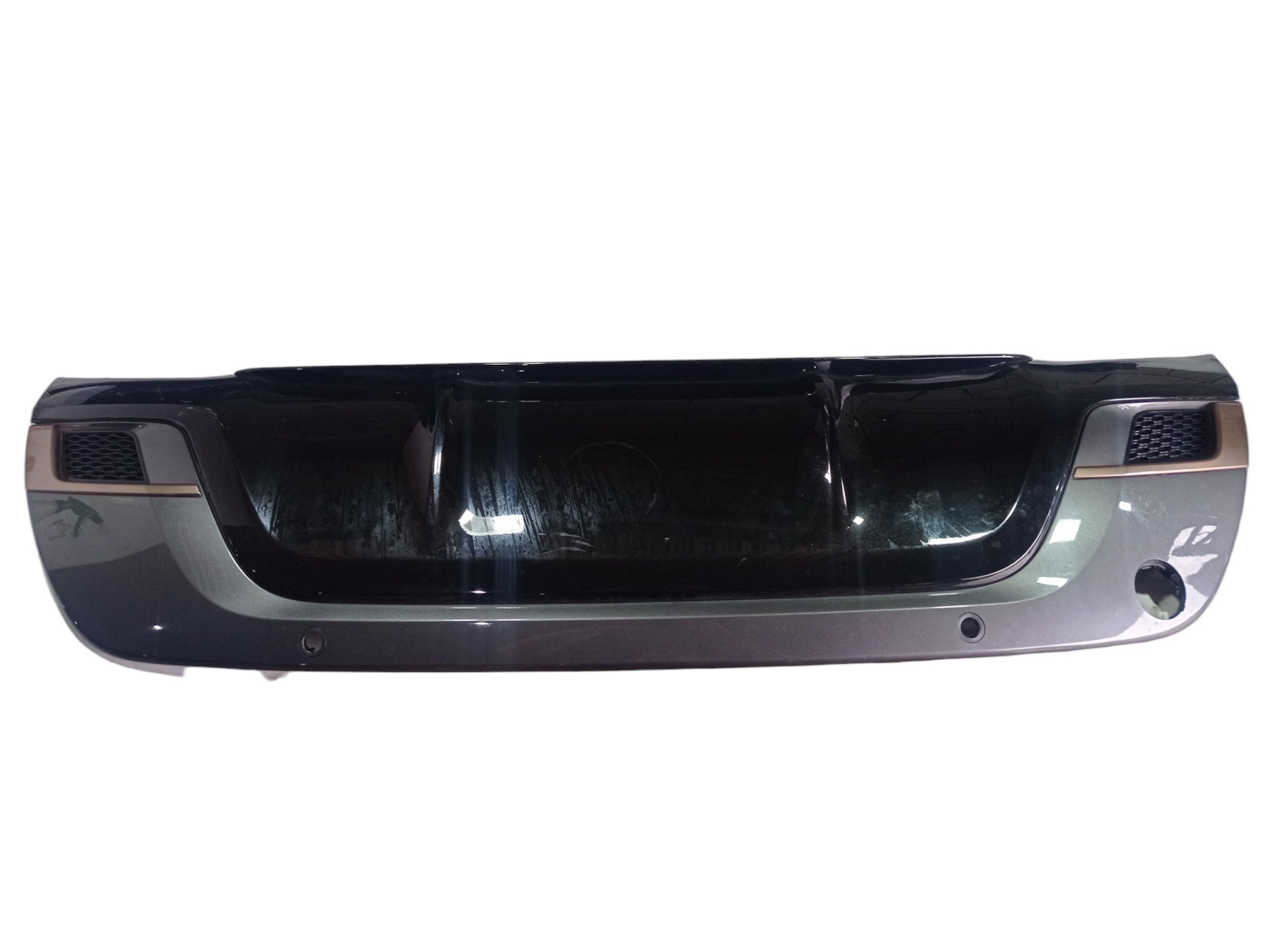 Saia Parachoque Traseiro Range Rover Evoque 2022 V572