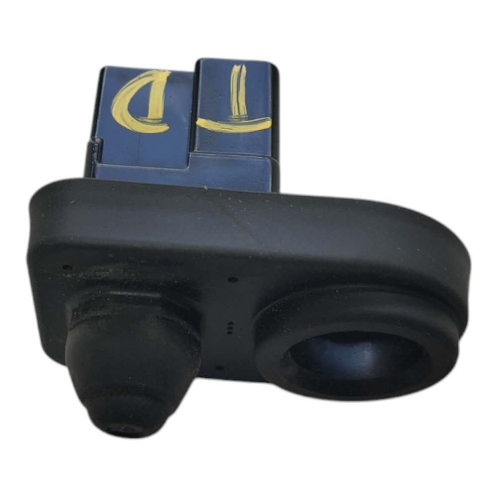 Interruptor Porta Traseira Direita  Nissan Leaf 2023 V632 3