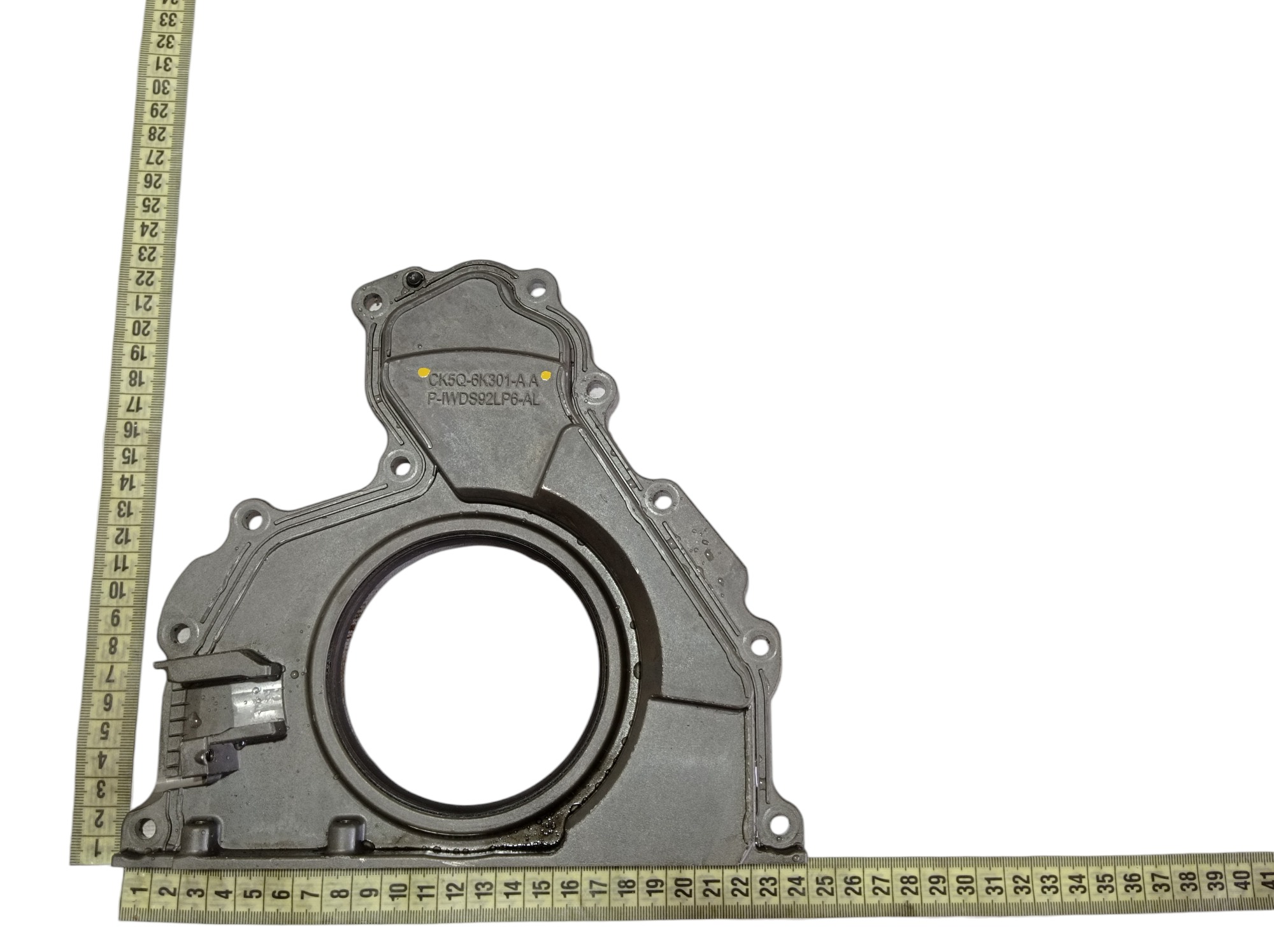 Flange Retentor Motor Land Rover Discovery 5 2020 V562 9