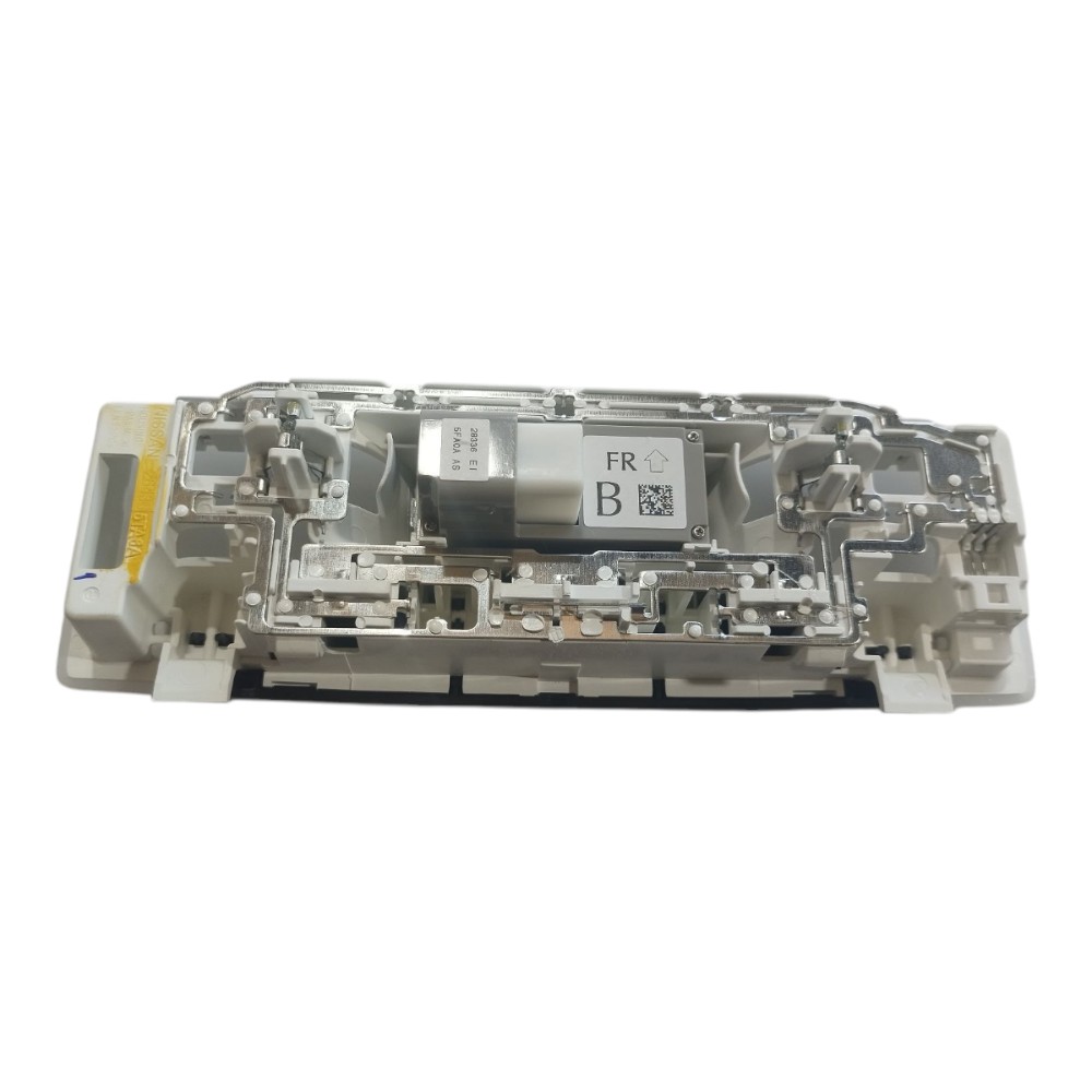 Luz Cortesia Teto Nissan Leaf 2023 V632 3