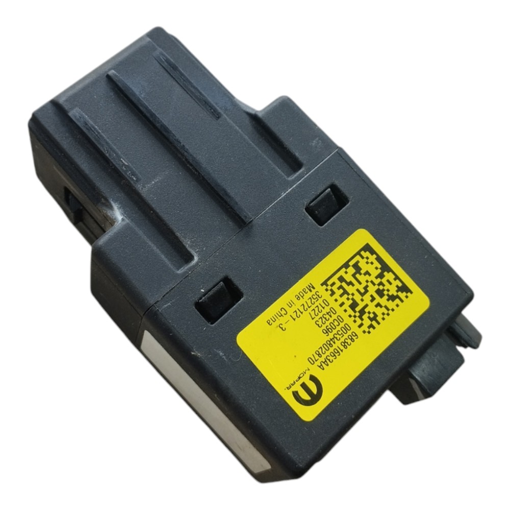 Entrada Usb Ram Rampage Rt 2023 2024 V641 6