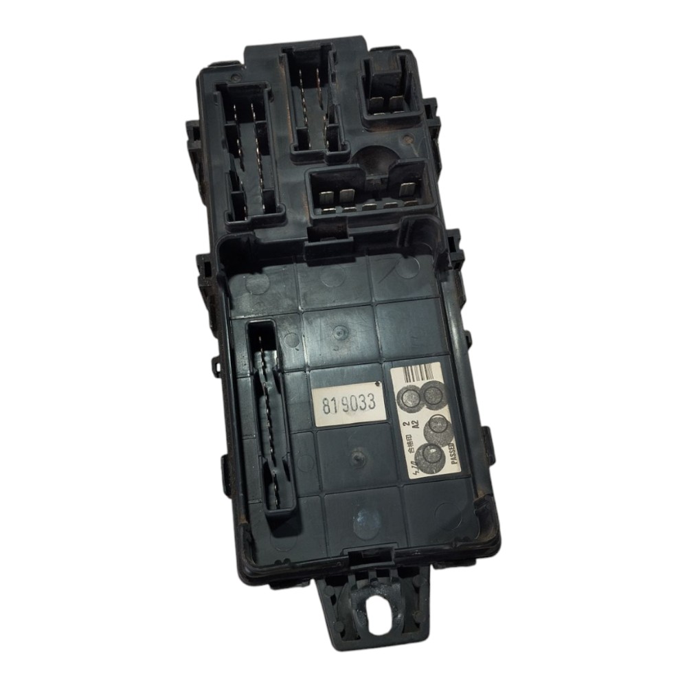 Caixa Fusível Interna Mitsubishi L200 Sport 2004 V638 2