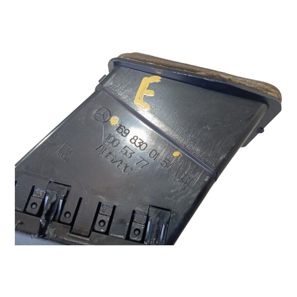 Difusor Ar Esquerdo Mercedes B180 2010 V630 6