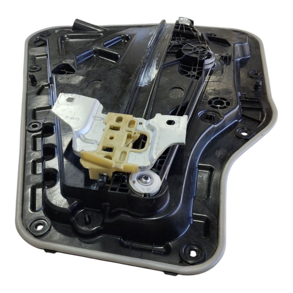 Maquina Vidro Traseiro Direito Byd Song Plus 2024 V631 6