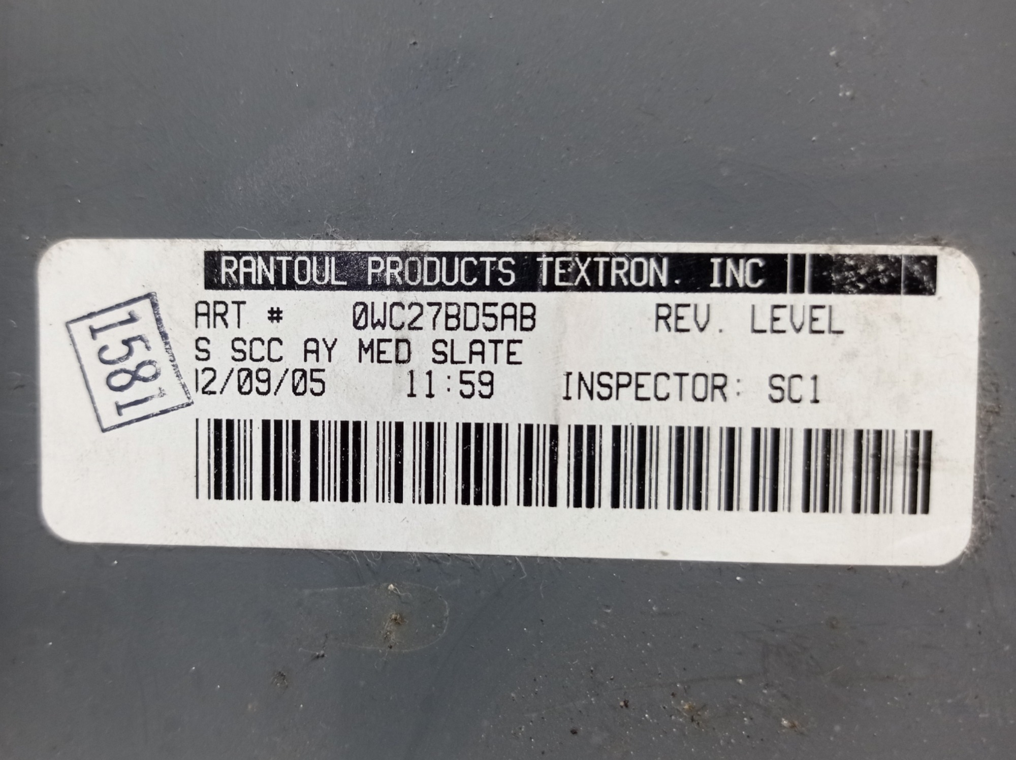 Acabamento Inferior Painel Chrysler Grand Caravan 2005 V586 8