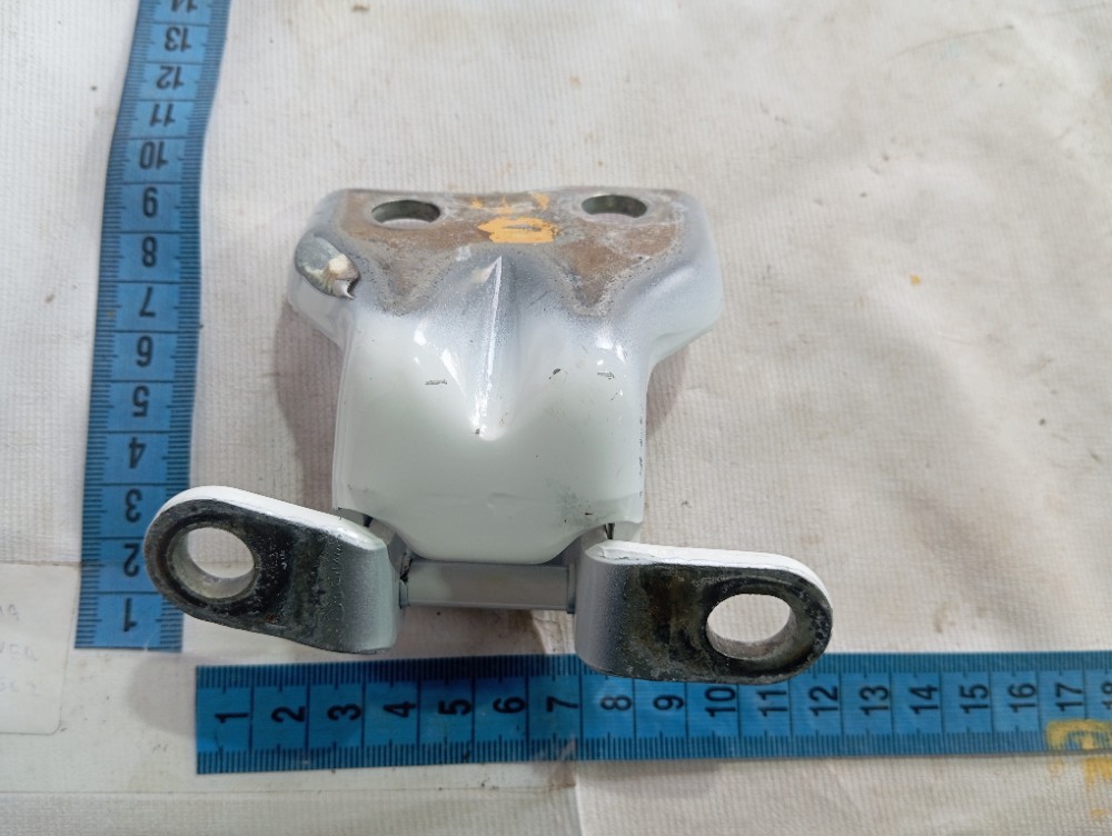 Dobradiça Porta Dianteira Esquerda Jac Ej7 2023 V618 8