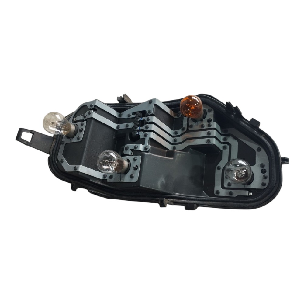 Circuito Lanterna Traseiro Esquerdo Fiat Mobi 2025 V654 2