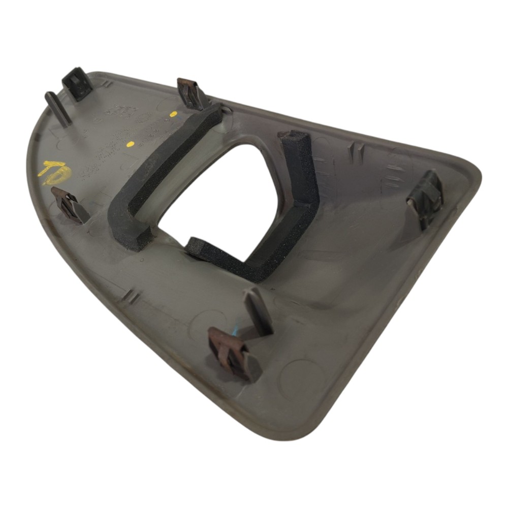 Moldura Interna Traseira Direita Grand Caravan 03 V578 7