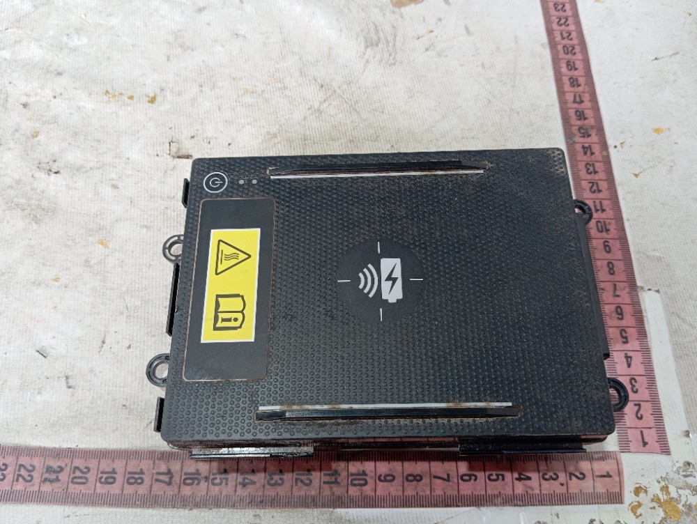 Módulo Carregador Indução Honda Hrv 2023 2024 2025 V644 9
