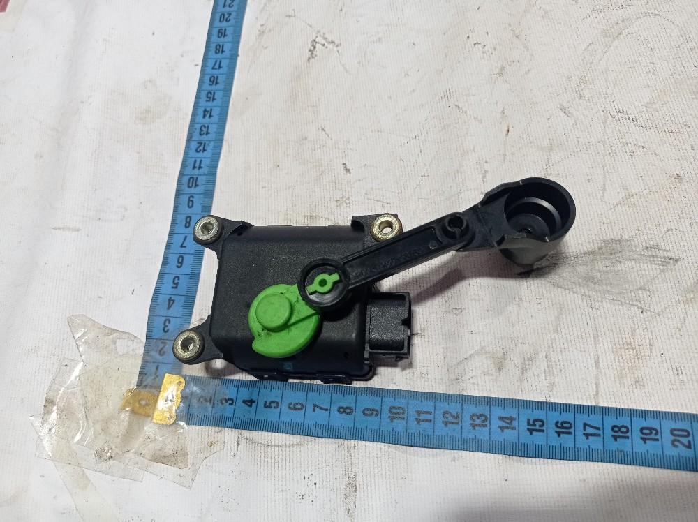 Motor Atuador Caixa Ar Condicionado Vw Golf 2001 V366 8
