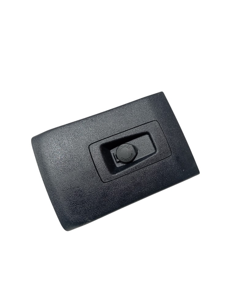Moldura console tomada 12v Toyota Corolla 2023 4