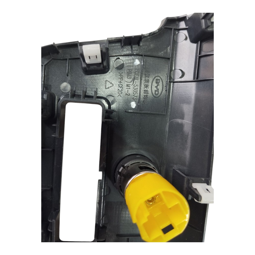 Tomada 12v Byd Dolphin Mini 2024 V634 7
