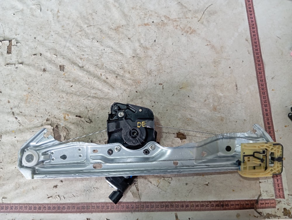Máquina Vidro Porta Diante Esquerda Fiat Mobi 2016 2024 V654 9