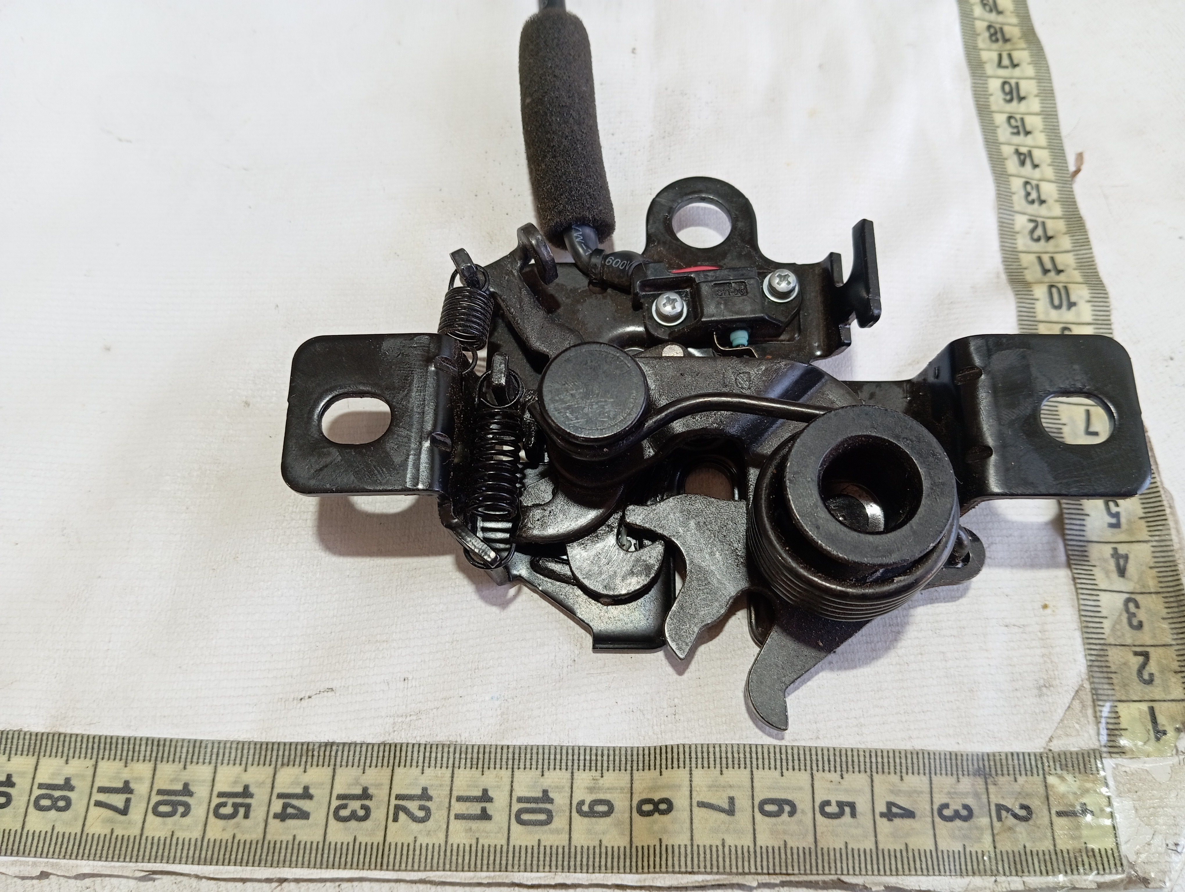 Fechadura Capô Byd Dolphin Gs 2024 2025 V596 9