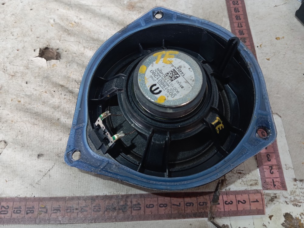 Alto Falante Porta Traseira Esquerda Fiat Mobi 2024 V654 8
