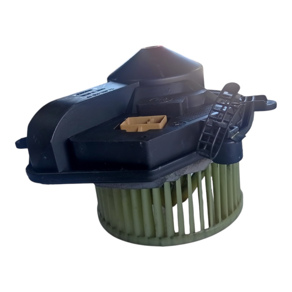 Motor Ventilador Do Ar Forçado Vw Passat 2001 V301 4