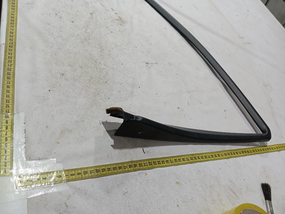 Moldura Int Porta Diant Direita Mercedes C180 2002 2007 V661 Preta 9