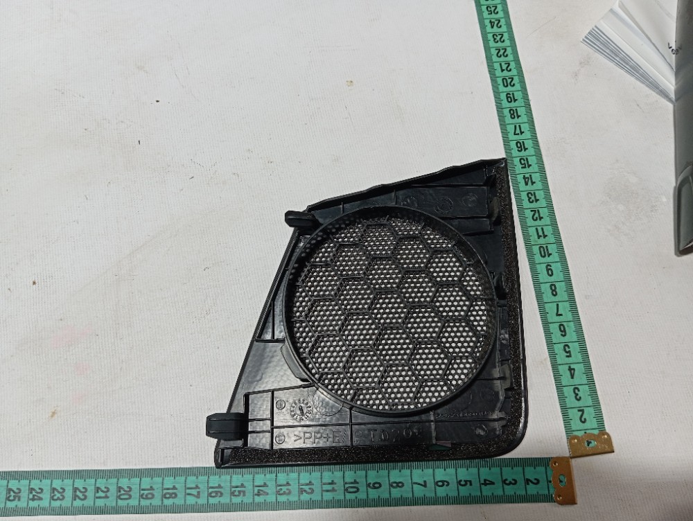 Tela tweeter esquerdo painel Toyota Etios 2018 7