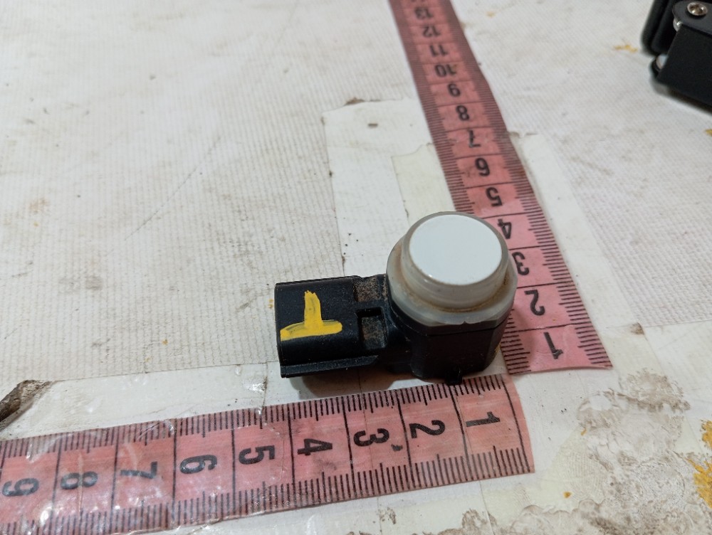 Sensor Estacionamento Traseiro Renault Zoe 2023 V639 8