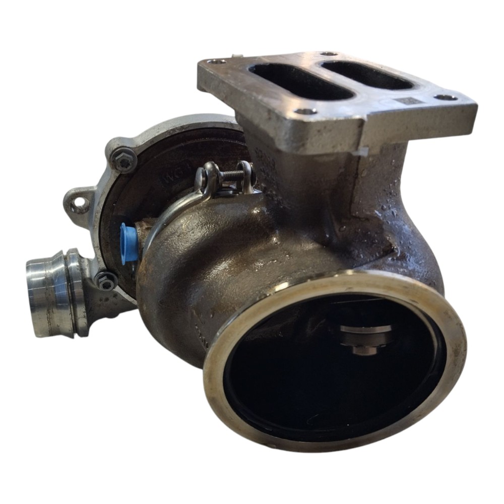 Turbina Land Rover Defender 2022 V645 4