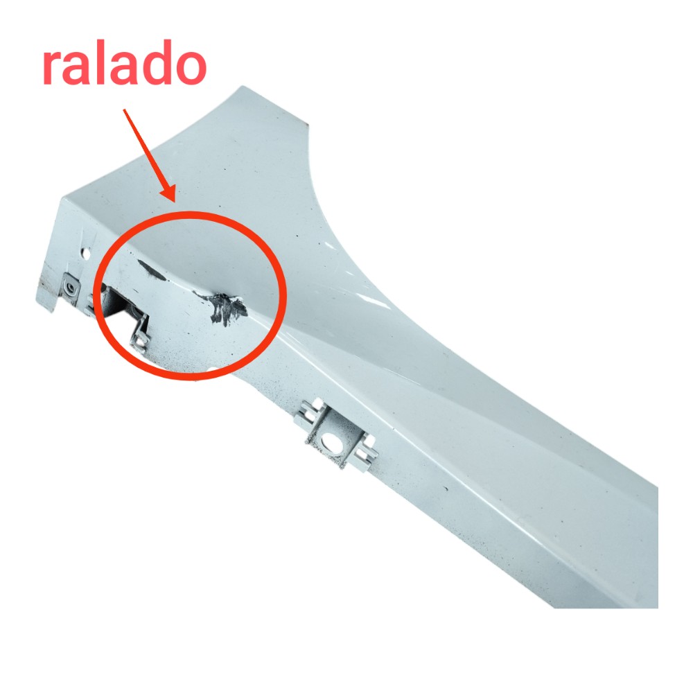 Spoiler Lateral Direito Nissan Leaf 2023 V632 7