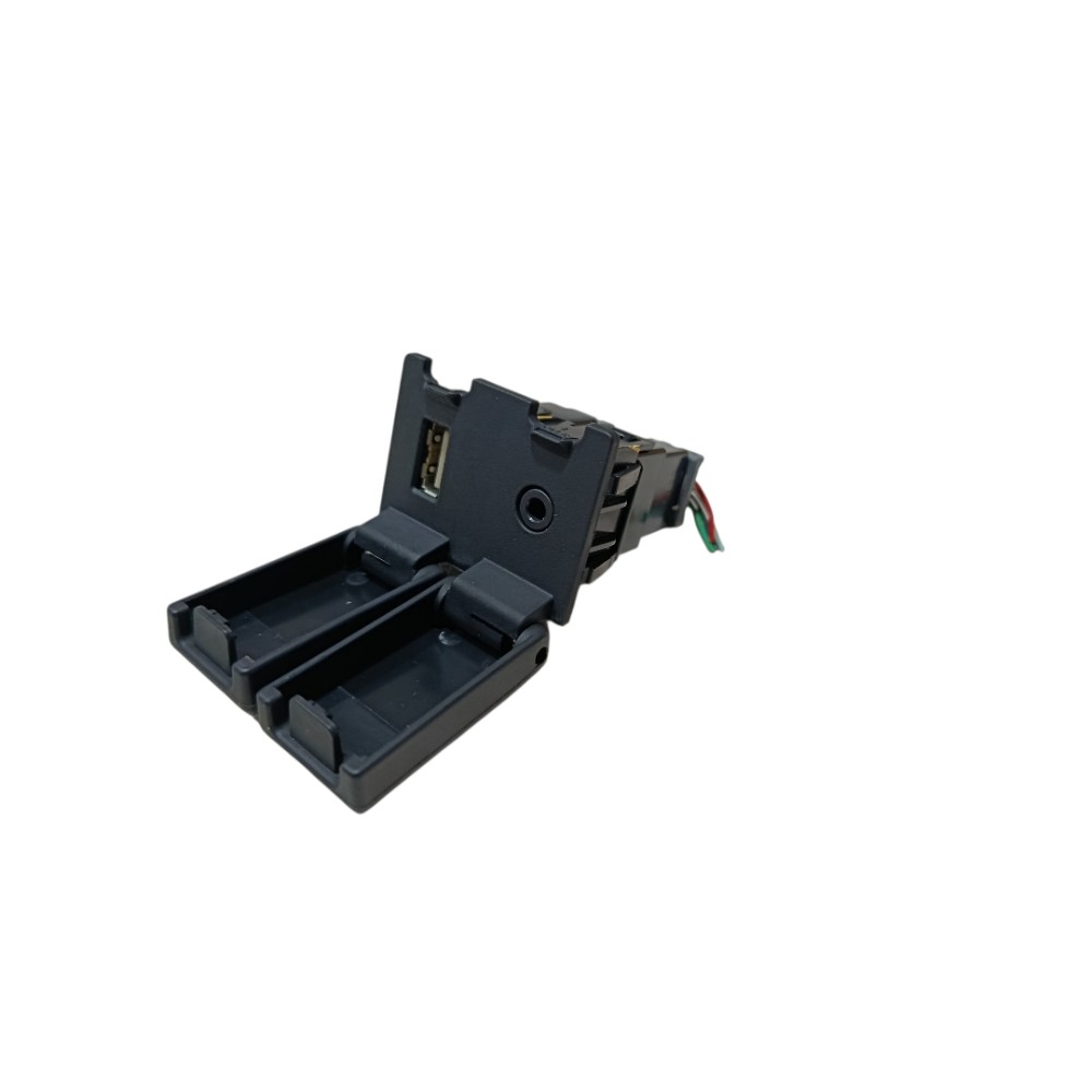 Entrada USB Honda City 2017 4