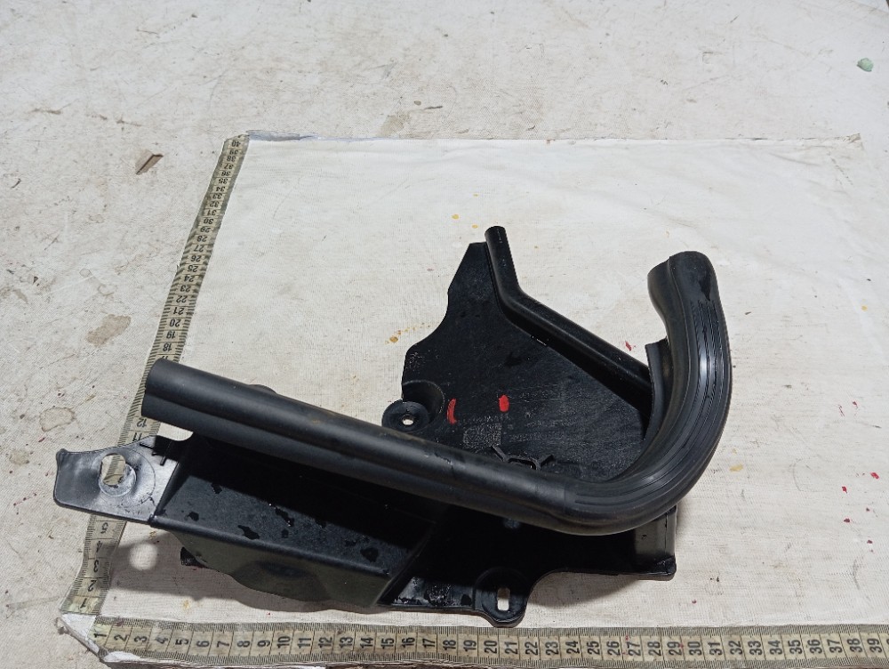 Suporte Direito Churrasqueira Renault Zoe Neo 2023 V617 7