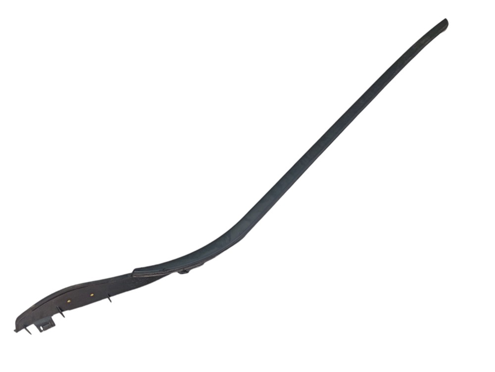 Moldura Esquerda Parabrisa Volvo Xc60 T5 2020 V606