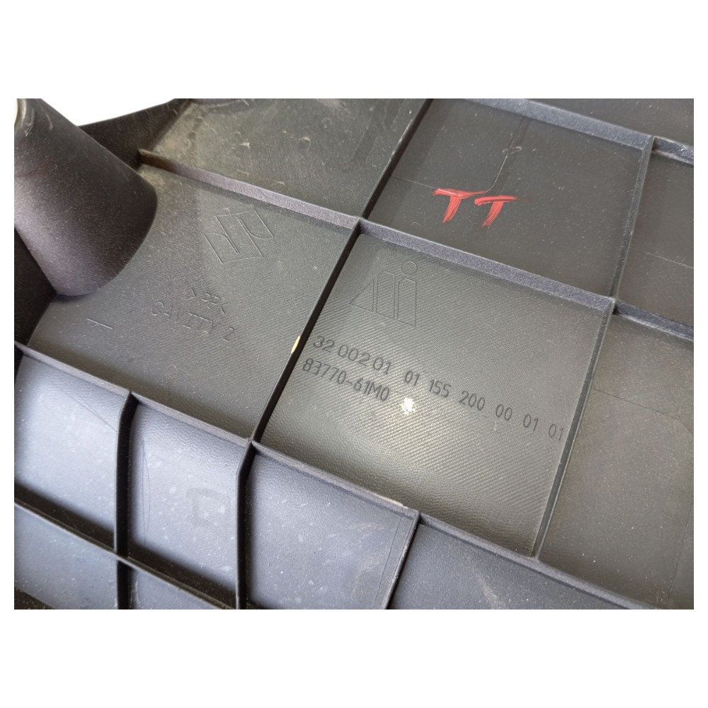 Forro Tampa Traseira Porta Malas Suzuki Scross 15 2016 V648 5