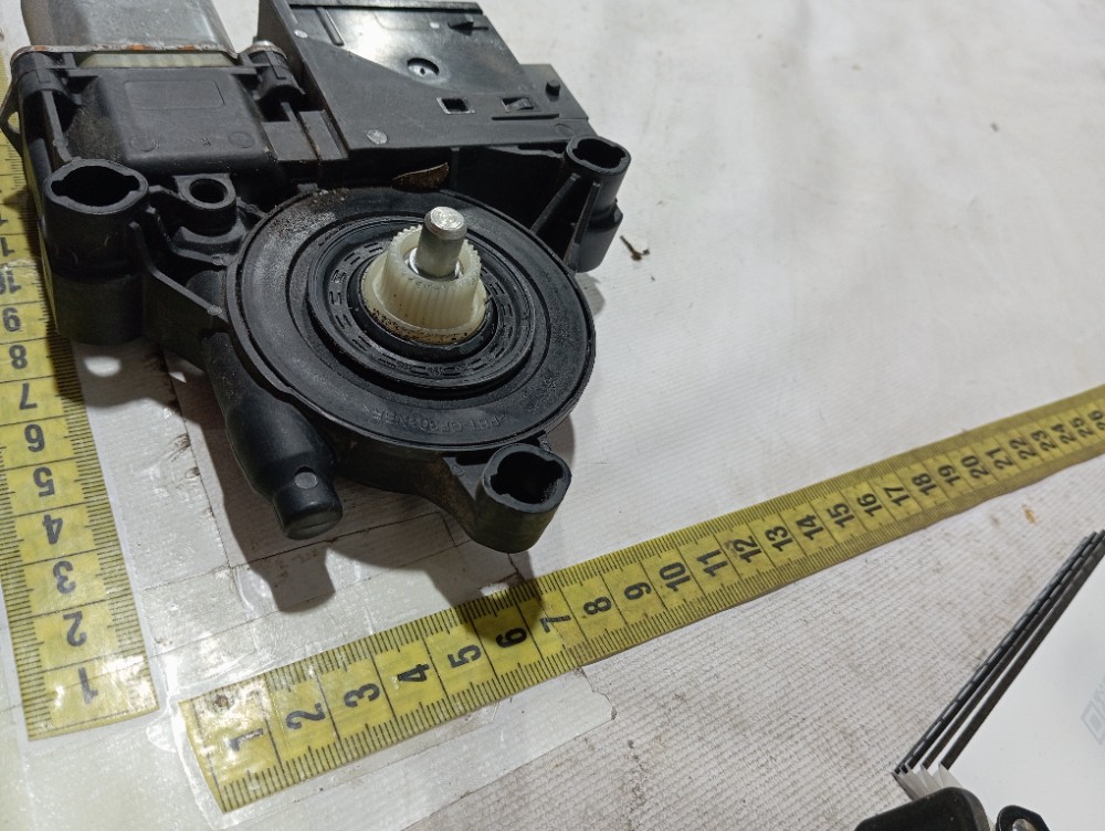 Motor Máquina Vidro Porta Trase Esq Rampage Rt 2023 25 V664 7