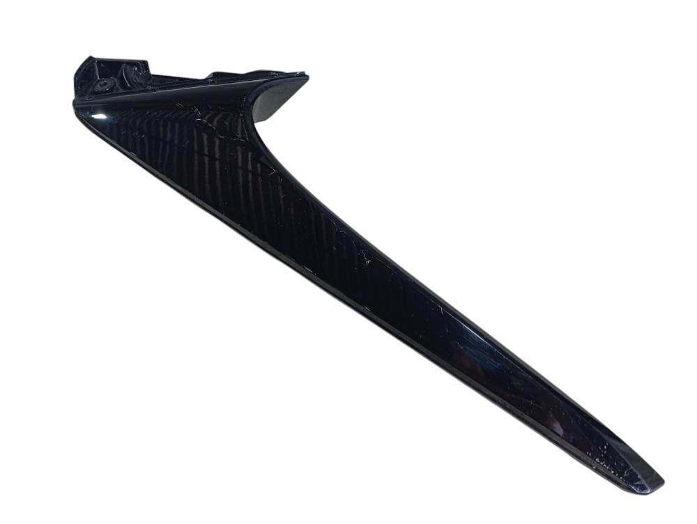 Moldura Ext Esquerda Tampa Traseira Lexus Rx500hf 2023 V619 3