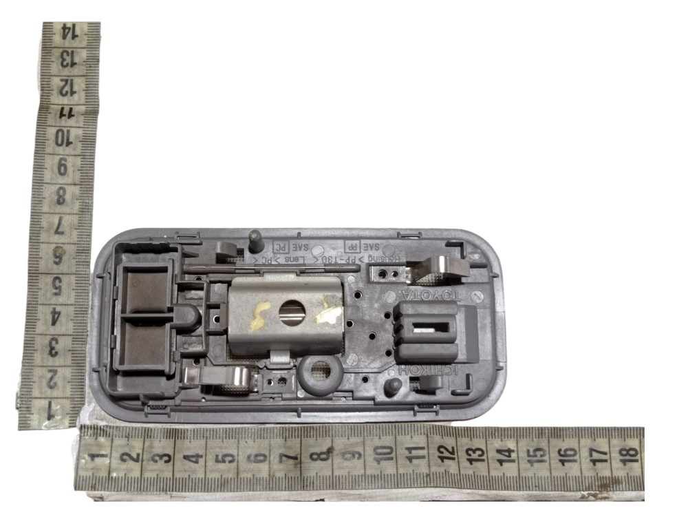 Luz Cortesia Teto Traseiro Toyota Prado 3.0 2005 V620 8