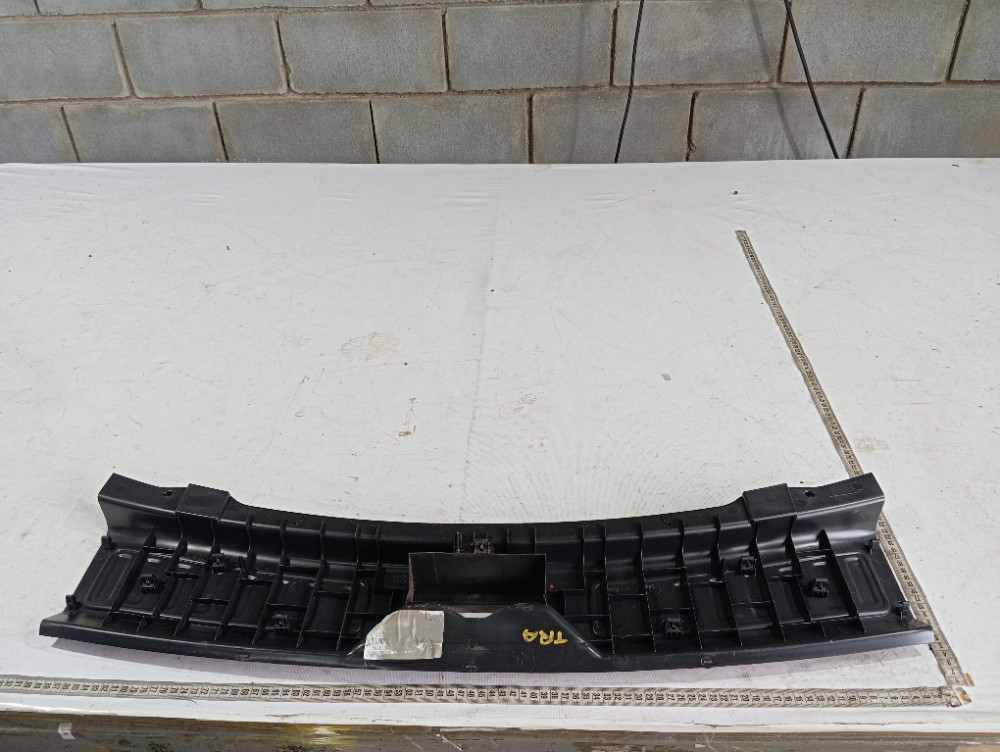 Soleira Tampa Traseira Mala Discovery Sport 2015 A 2018 V611 9