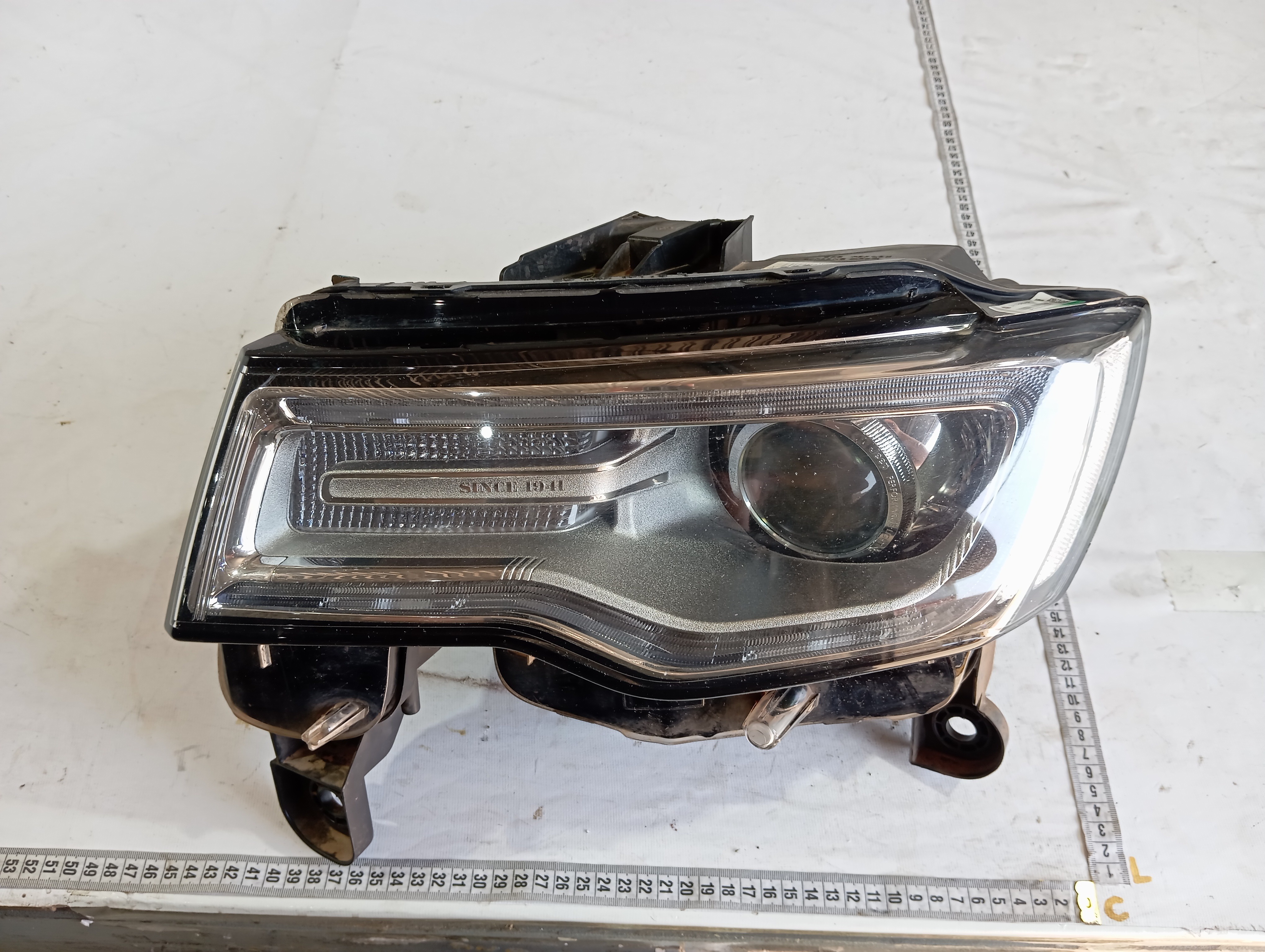 Farol Esquerdo Jeep Grand Cherokee 3.6 2014 V604 Direito 10