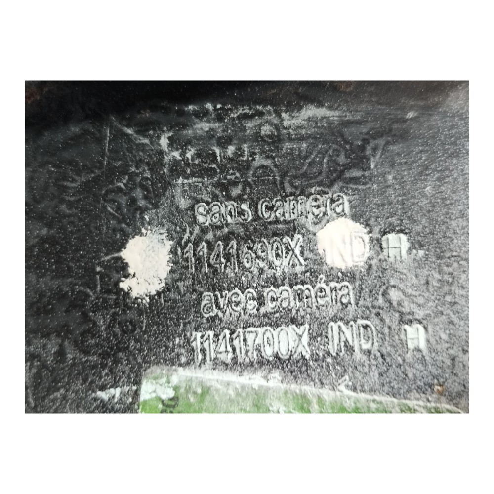 Moldura Aplique Tampa Traseira Renault Zoe 2023 V639 8