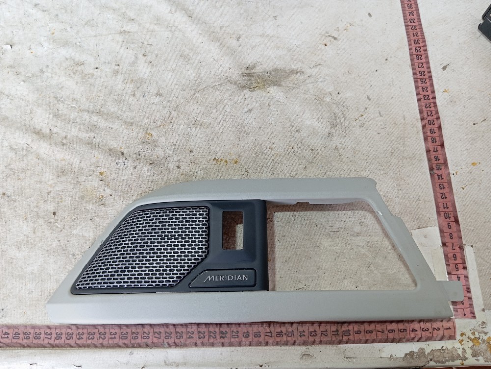 Moldura Maçaneta Int Porta Direita Rover Defender 2022 V645 Dianteira 9
