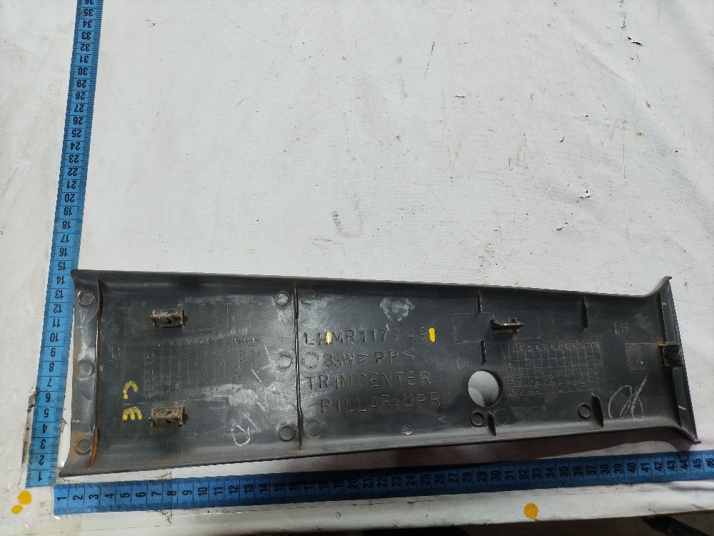 Moldura Coluna Esquerda Mitsubishi L200 Sport 2004 a 07 V638 8