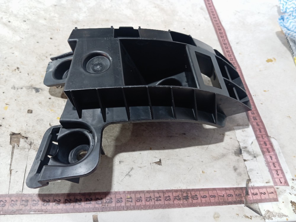Guia Direito Parachoque Trase Vw Taos Highline 2022 24 V655 6