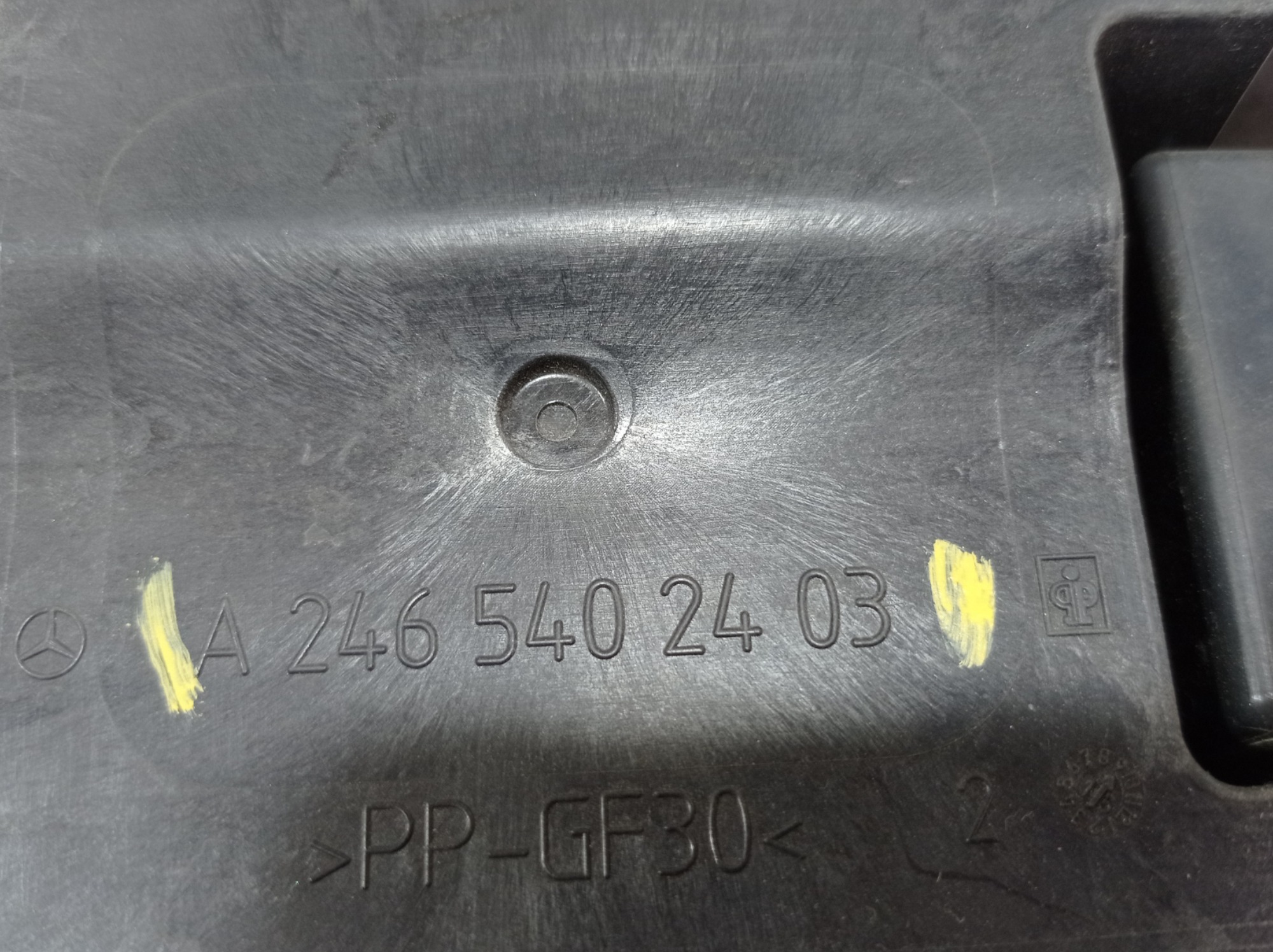 Suporte Bateria Mercedes Gla 200 2016 A2465402403 V568 8