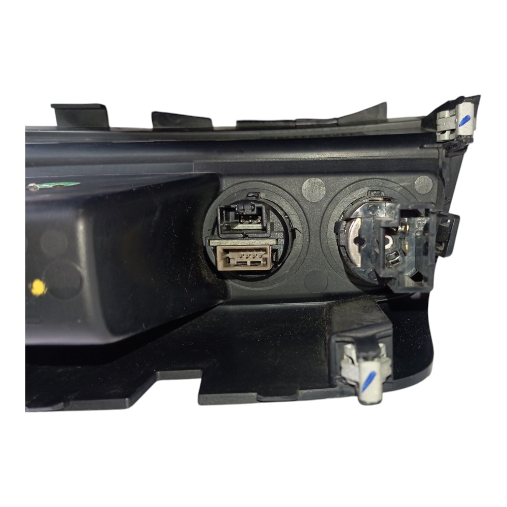 Entrada Usb Auxiliar Tomada 12 Volts Peugeot 208 2014 V312 5