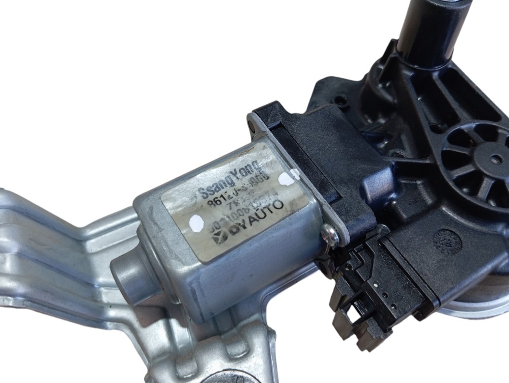 Motor Limpador Tampa Traseira Ssangyong Xlv Dlx 2018 V612 6