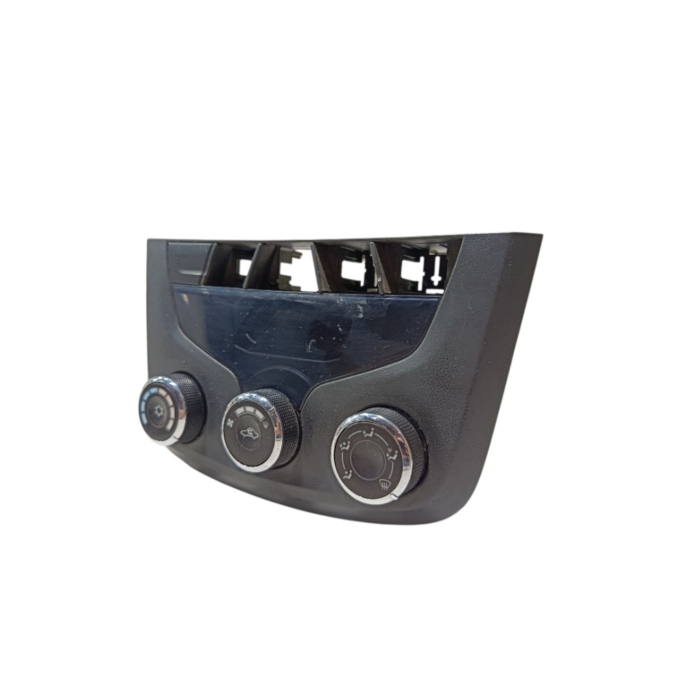 Comando ar condicionado GM Montana 2015 4