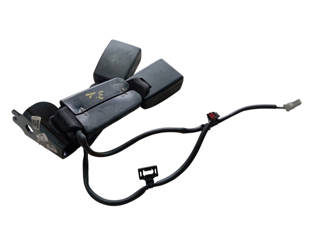 Engate traseiro esquerdo GM Traker LT Ecotec 2022 V627 3