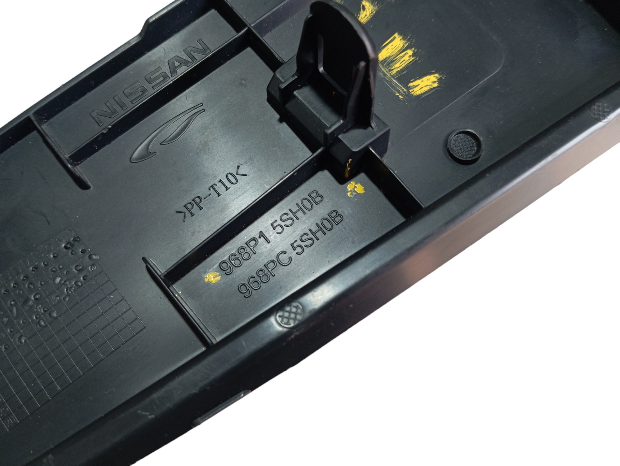 Acabamento Esquerdo Console Nissan Leaf 2022 V589 5