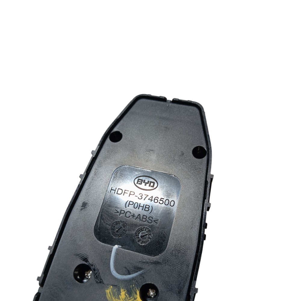 Botão vidro porta dianteira esquerda Byd Song Pro 2025 V669 2